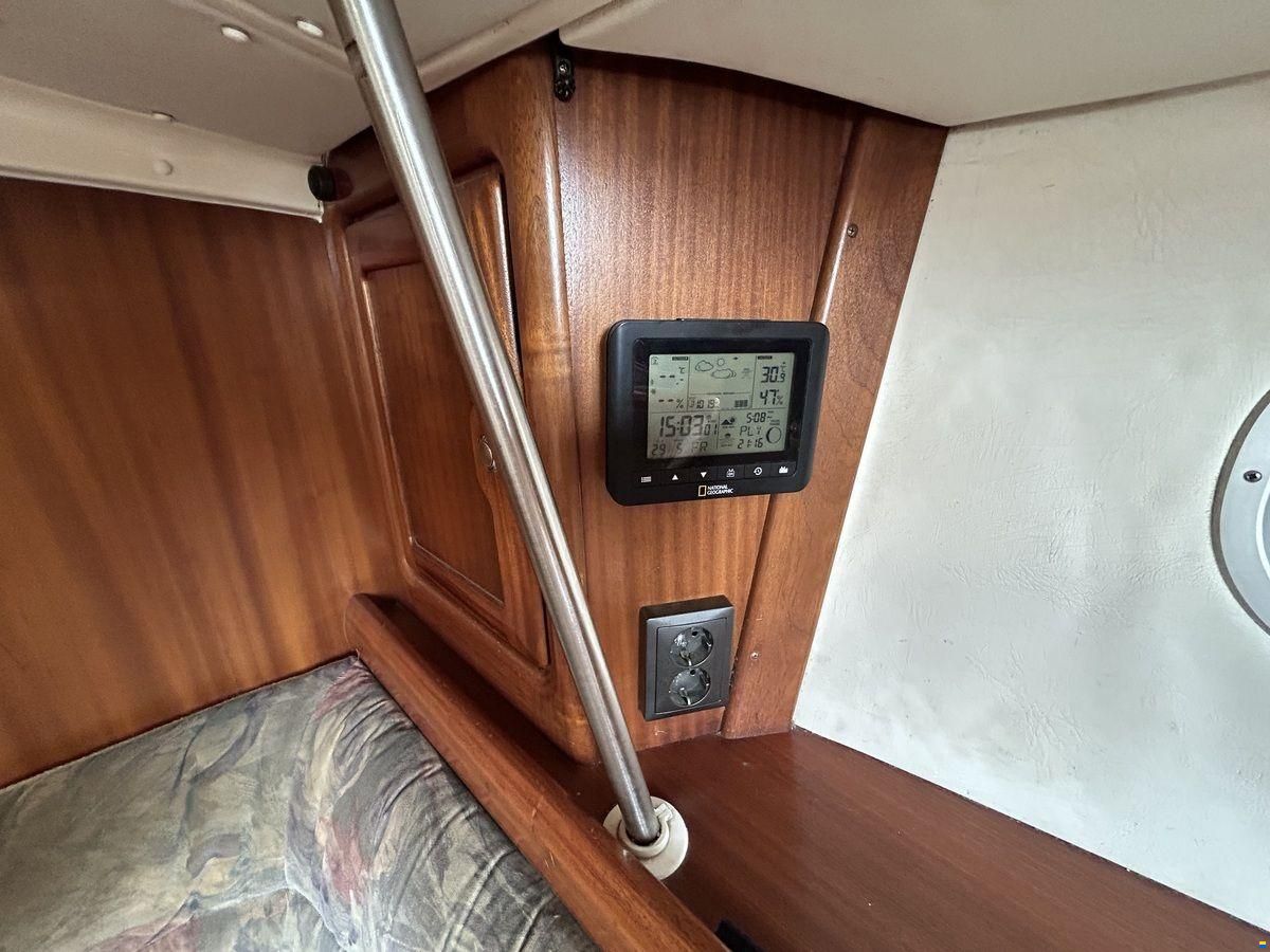 Bavaria 37
