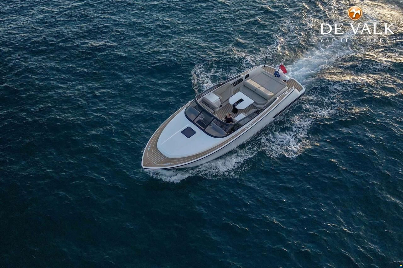 Reborn 40 R Cabin