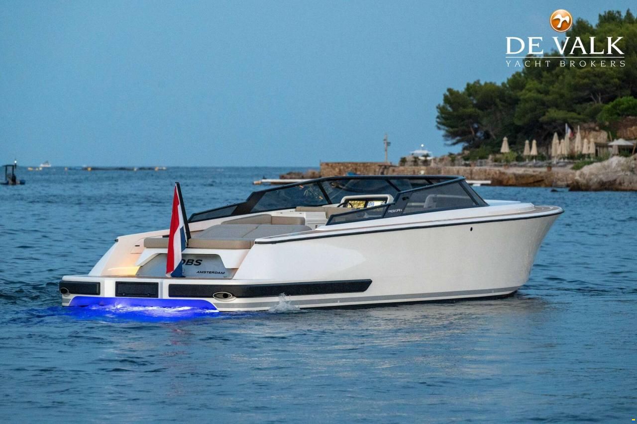 Reborn 40 R Cabin