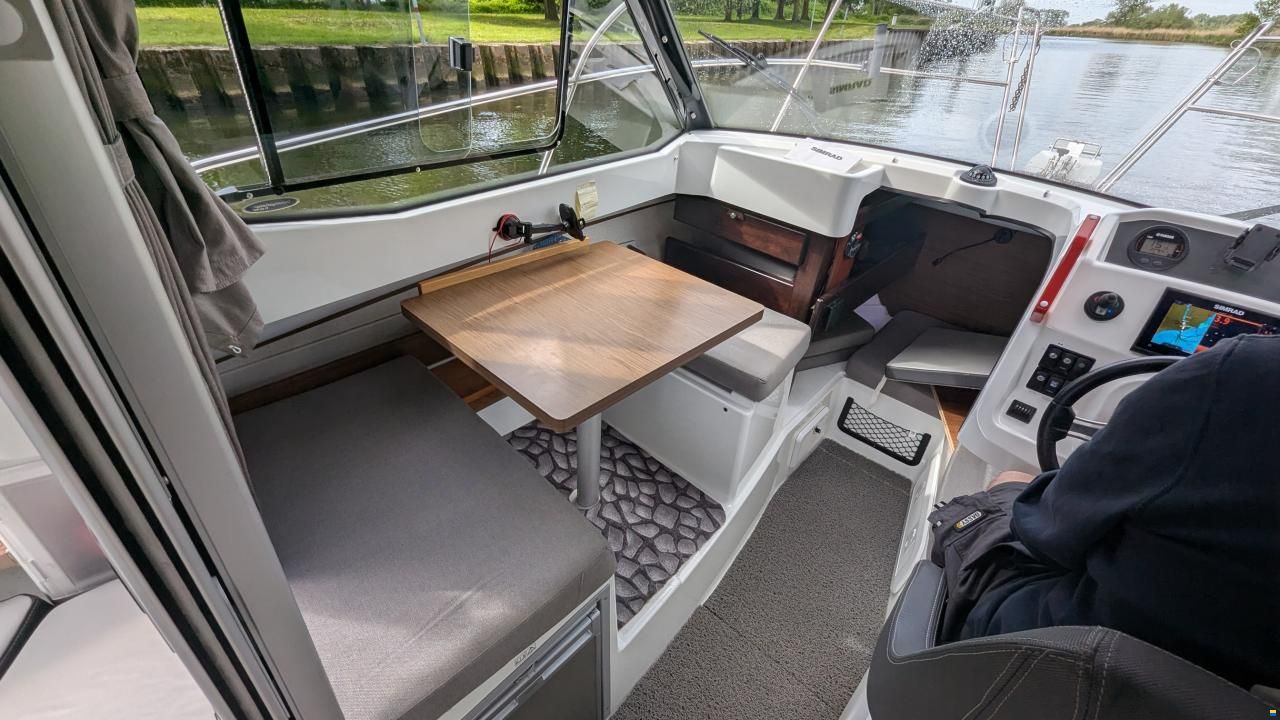Jeanneau Merry Fisher 605