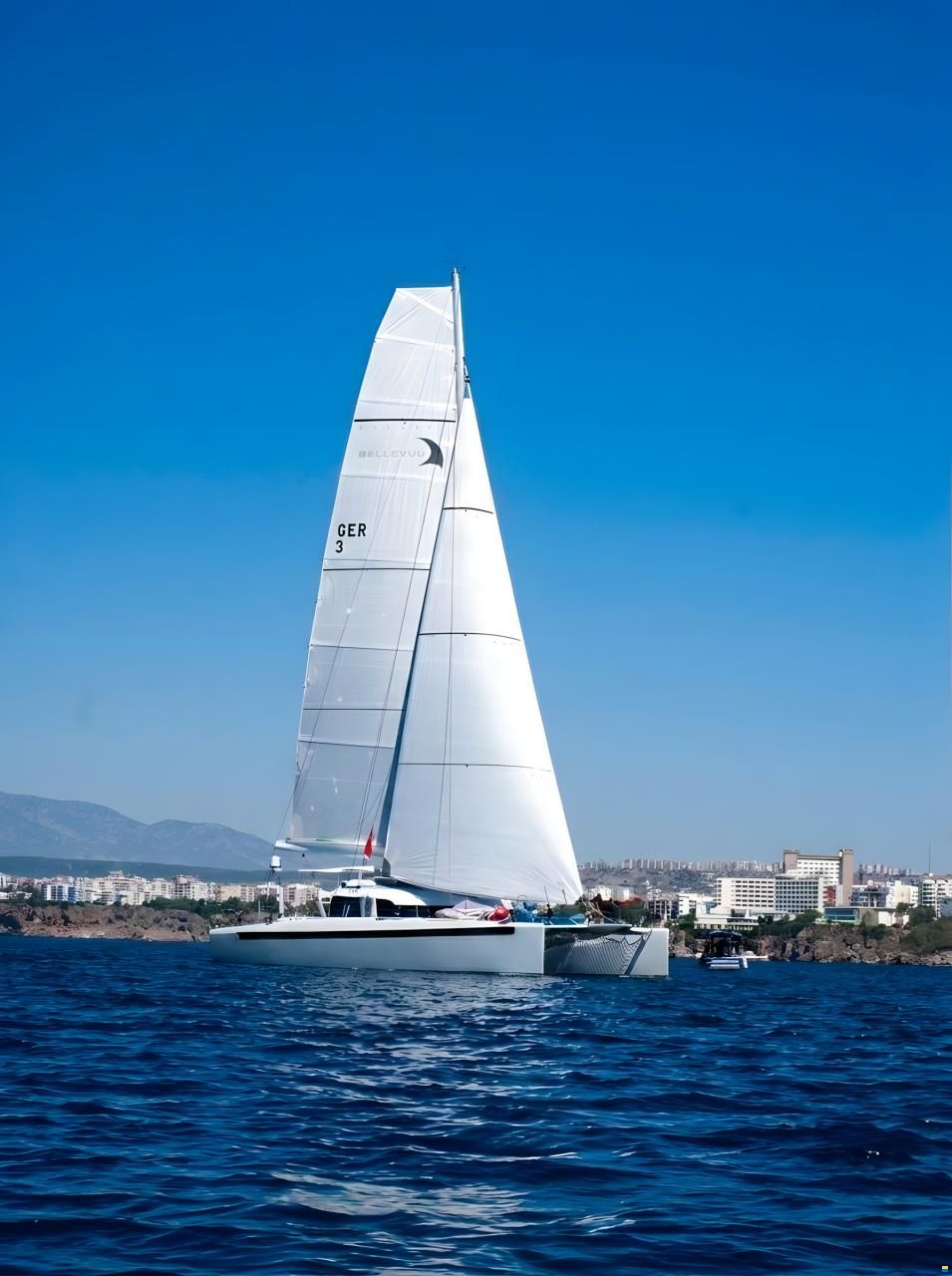 Swiss Catamaran Concept S2C55