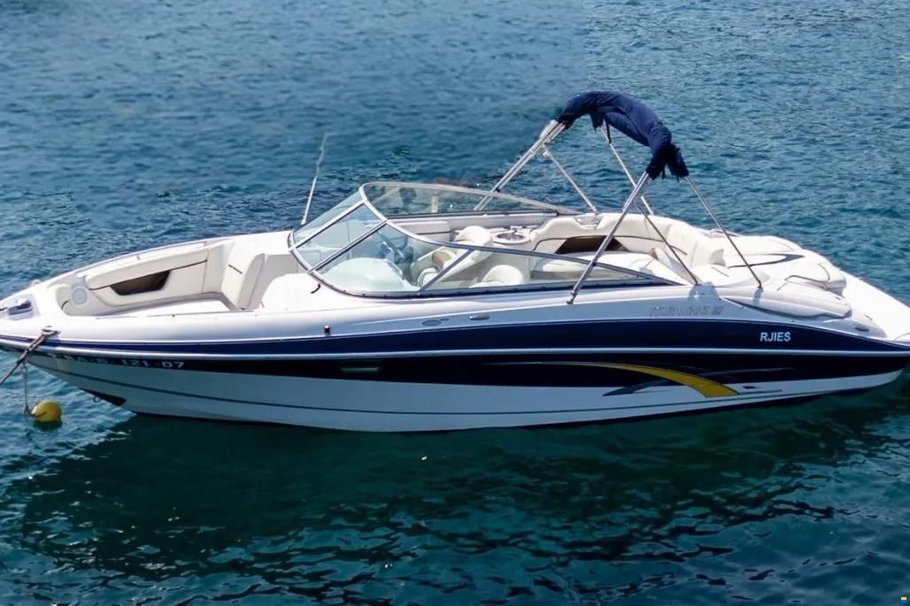 Four Winns H260
