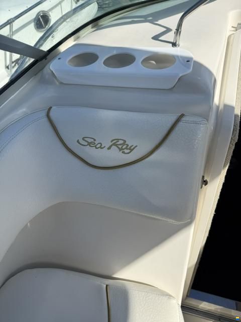 Sea Ray 240 DA