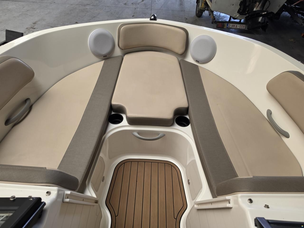 Bayliner VR6