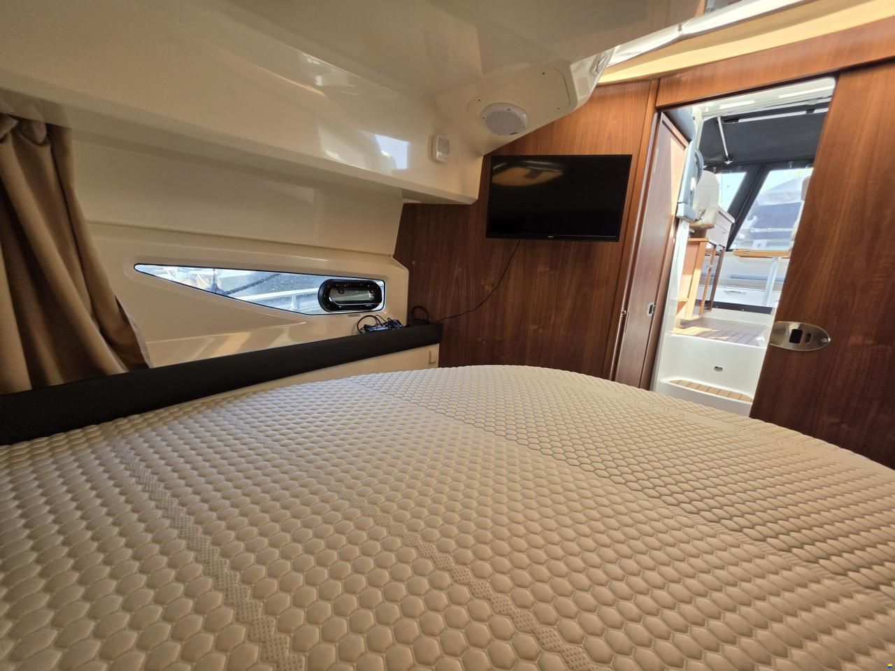 Quicksilver 855 Weekender