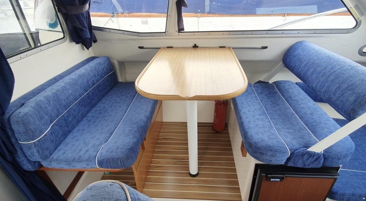 Bella 703