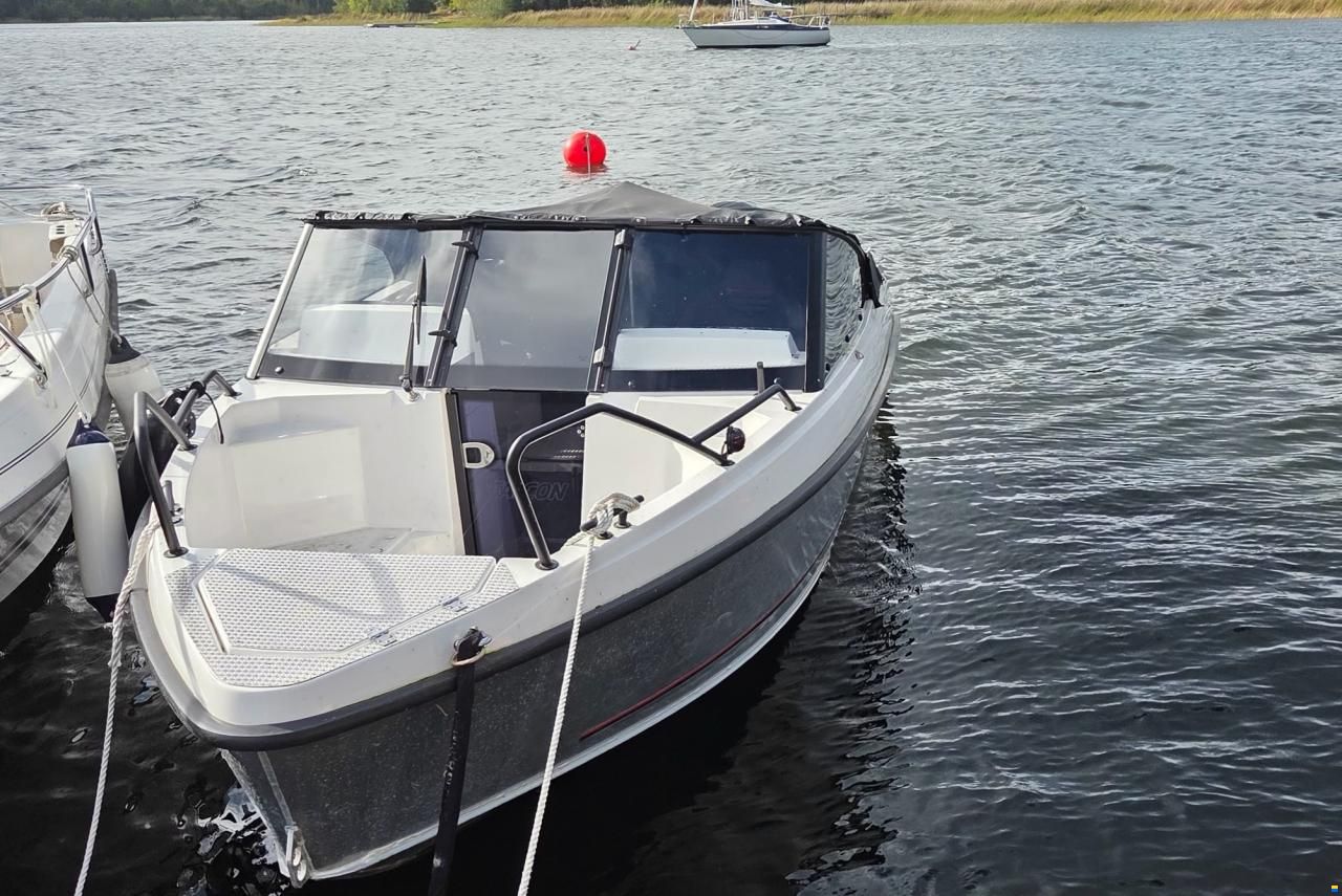 Falcon Boats BR 6
