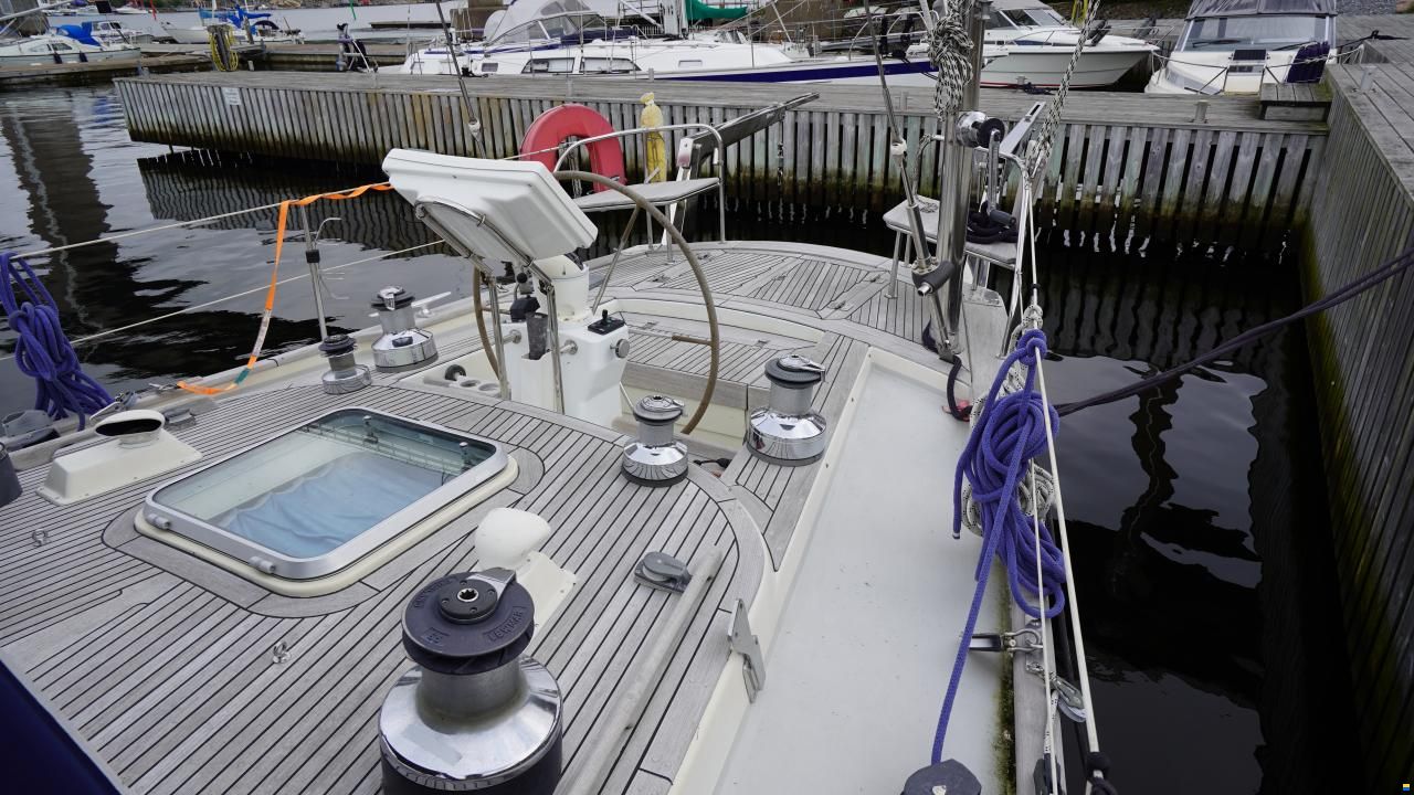 Hallberg-Rassy 49