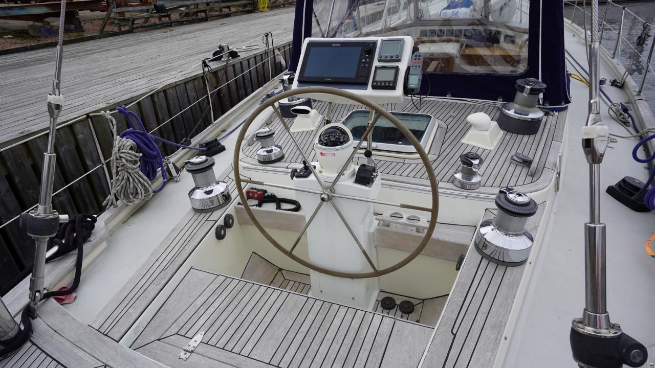 Hallberg-Rassy 49