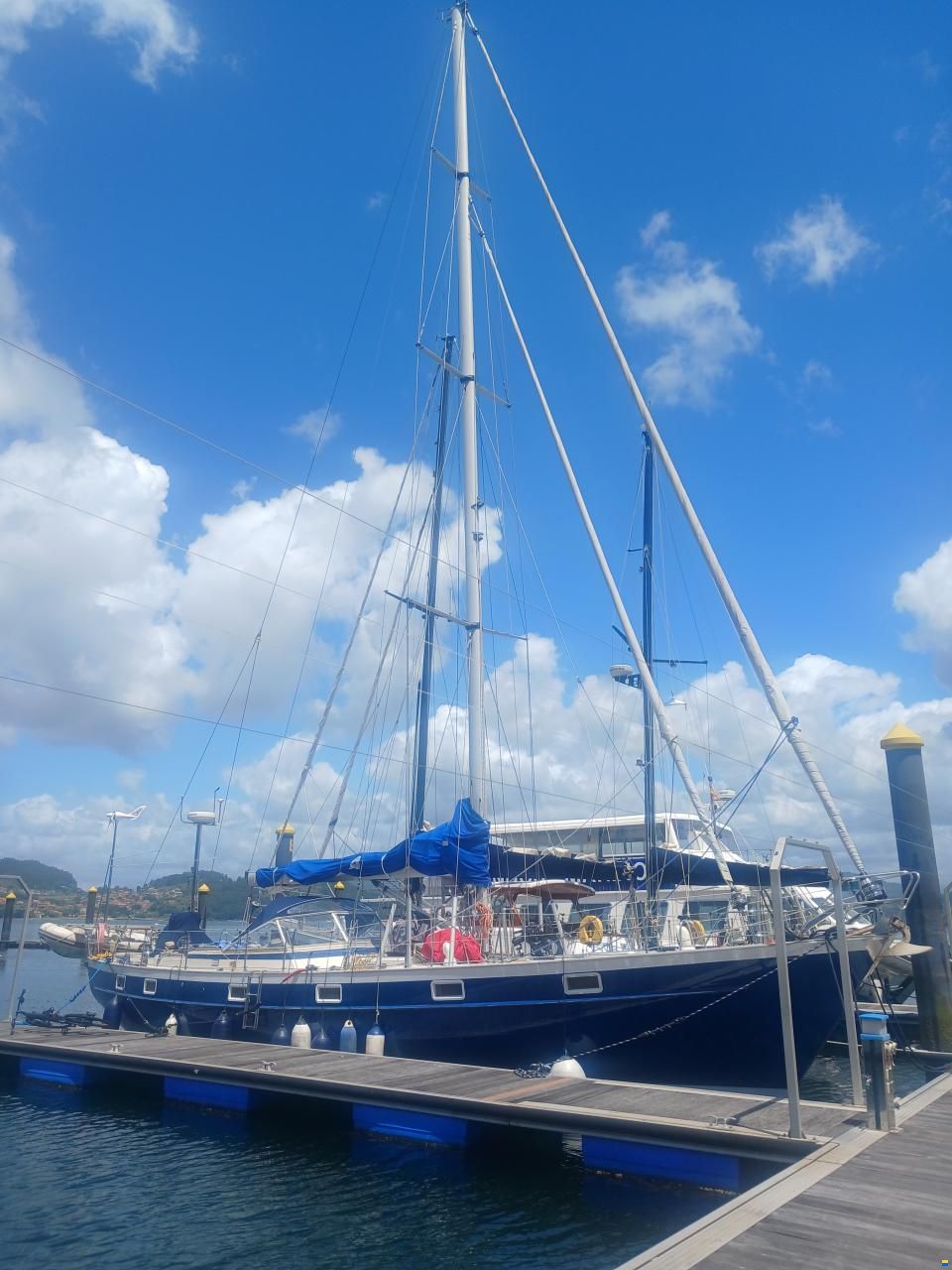 Hallberg-Rassy 49