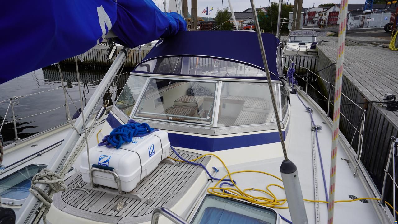 Hallberg-Rassy 49