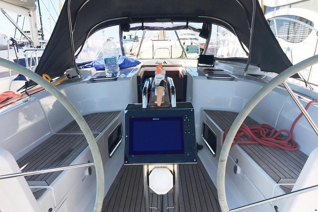 Hanse 445