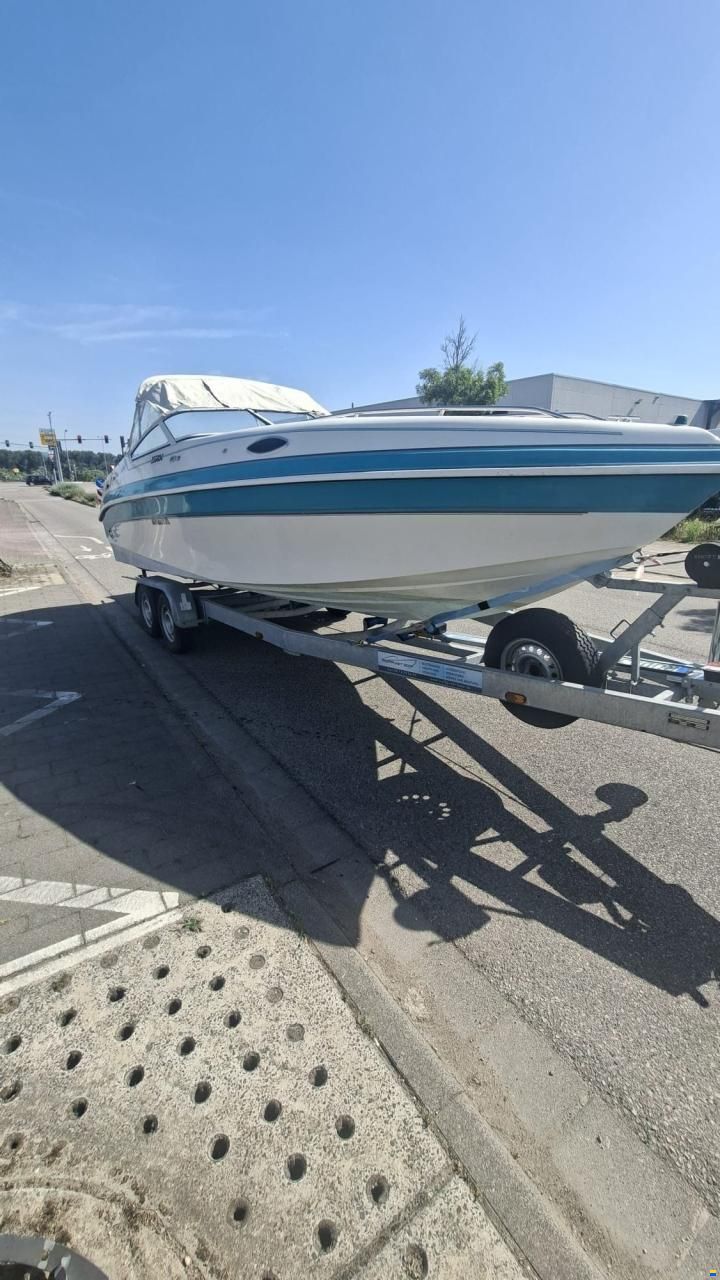Aquatron 2350 DAYCRUISER