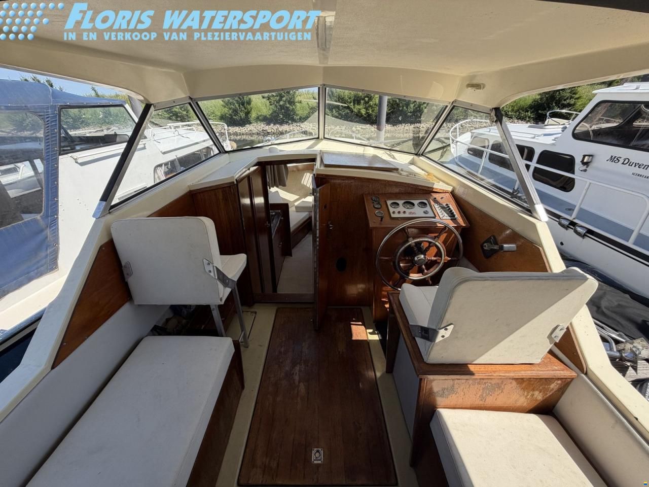 Marco Yachts 810