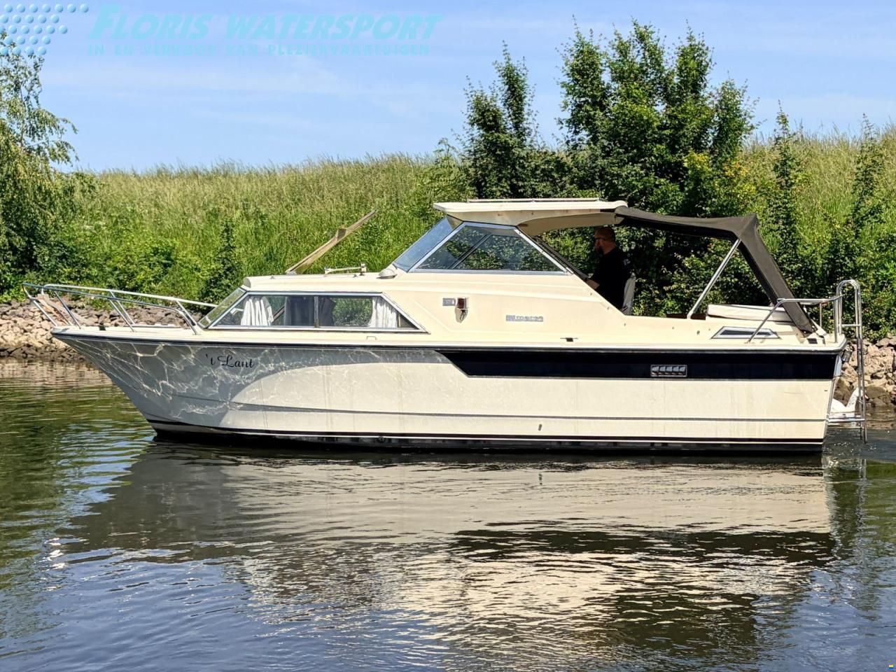 Marco Yachts 810