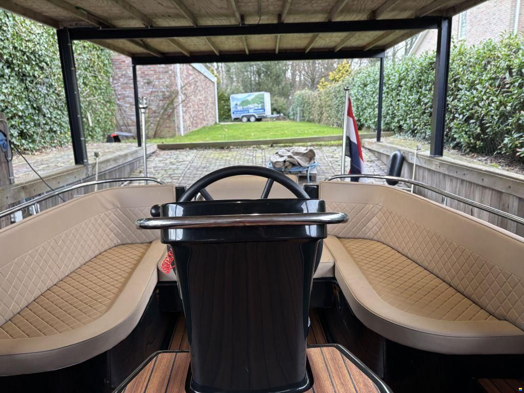 Primeur 700 Tender