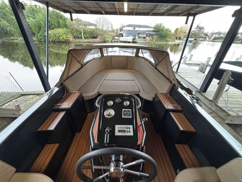 Primeur 700 Tender