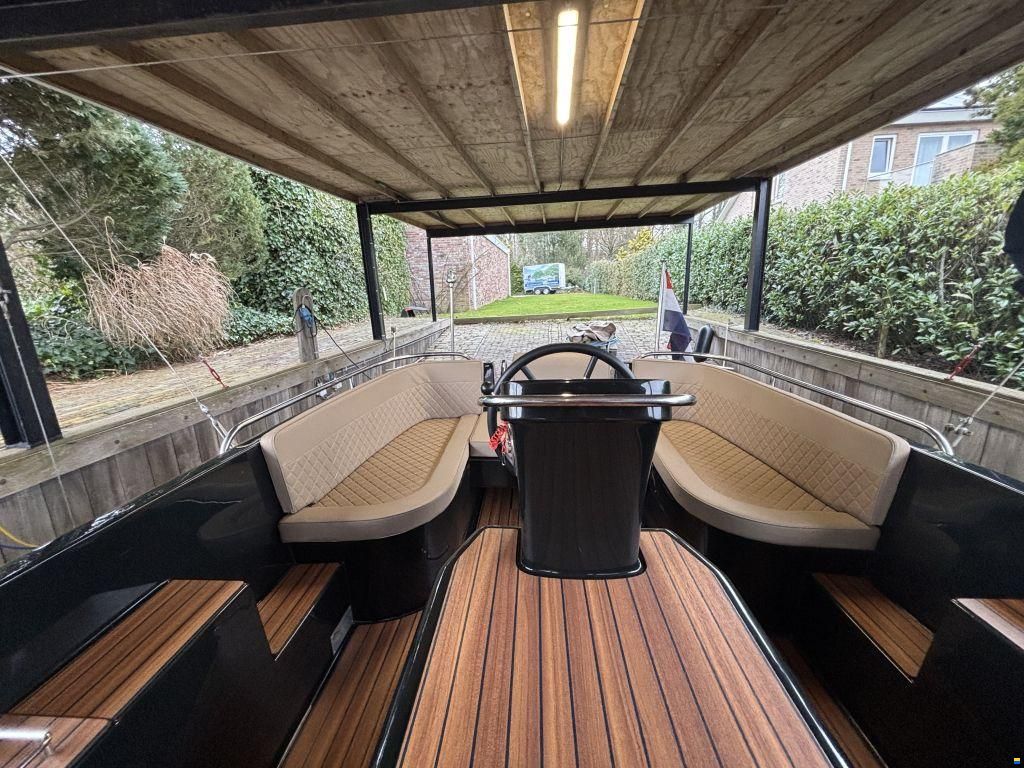 Primeur 700 Tender