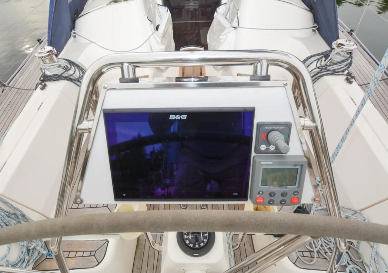X-Yachts X-37