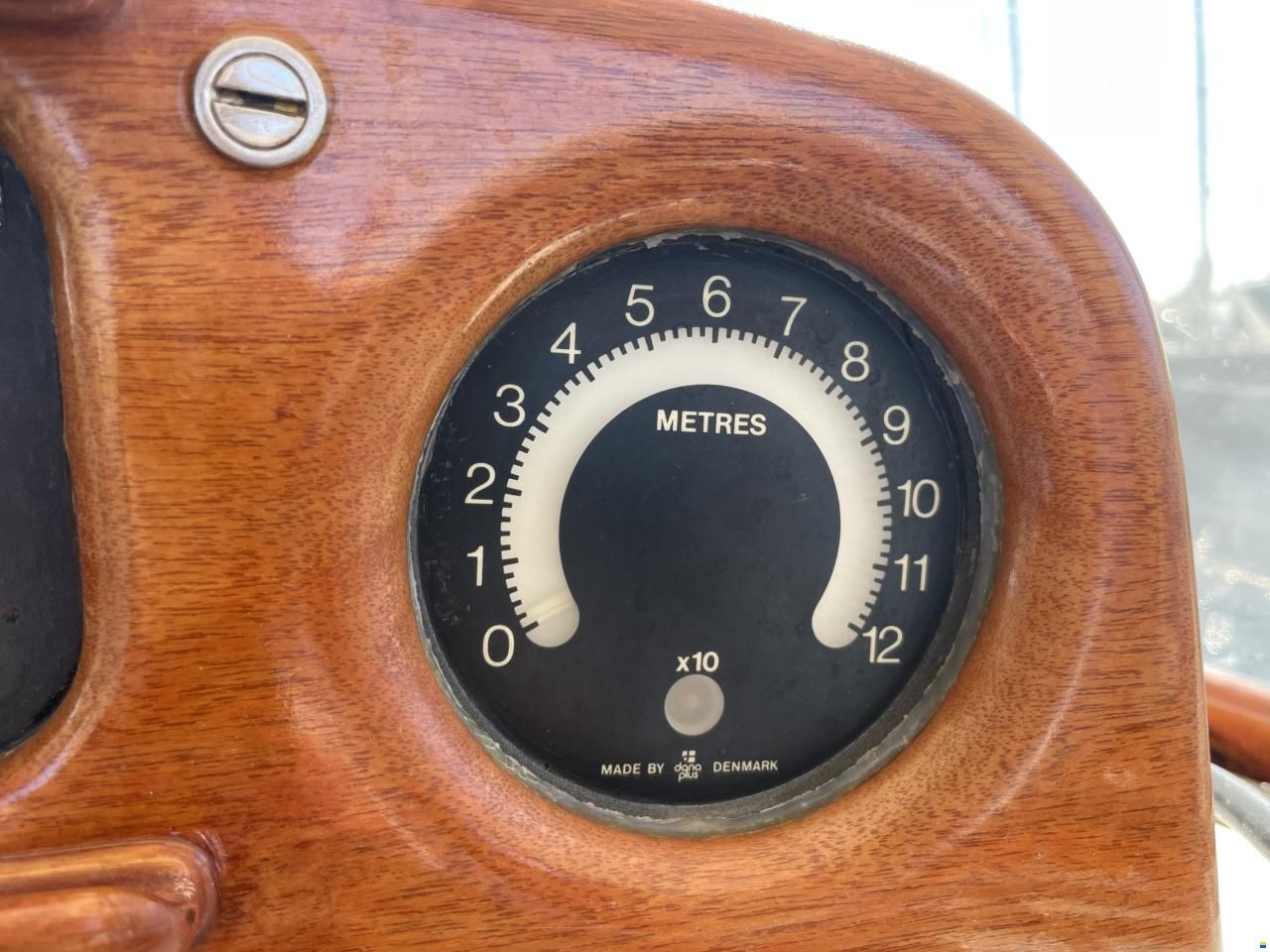 Mahogany Yacht 32