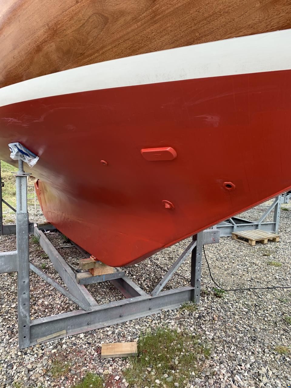 Mahogany Yacht 32