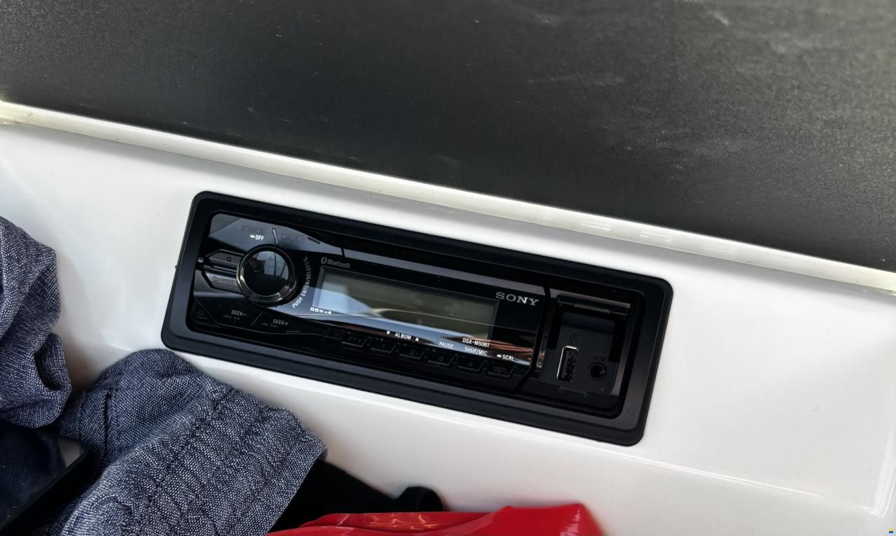 Sea Ray 19 SPXE