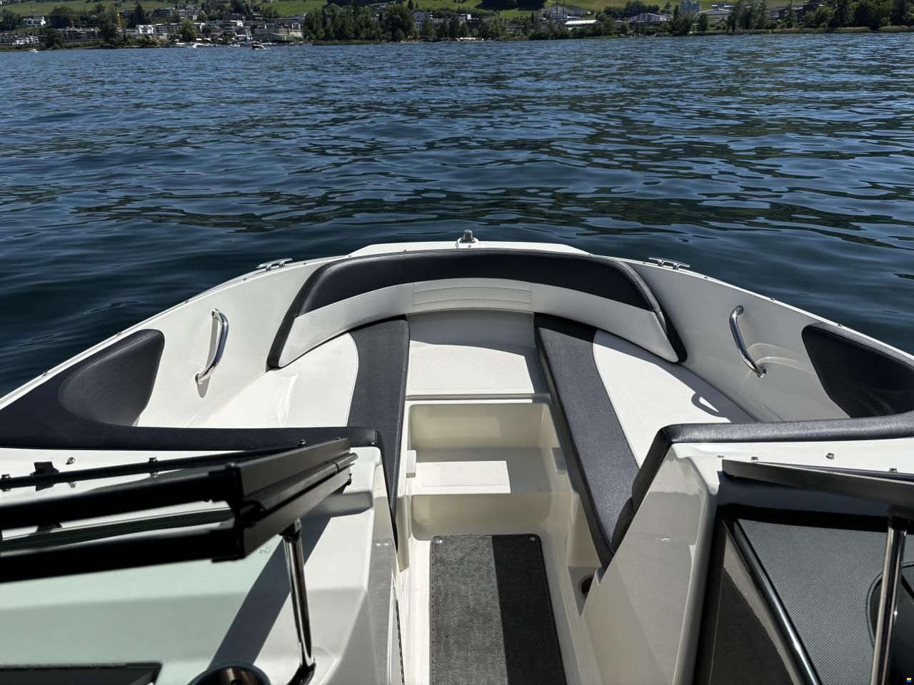 Sea Ray 19 SPXE