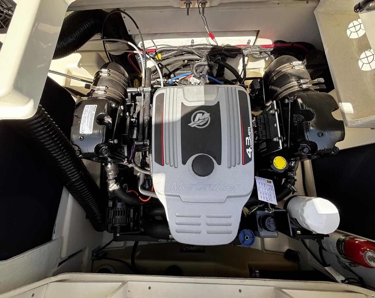 Sea Ray 19 SPXE
