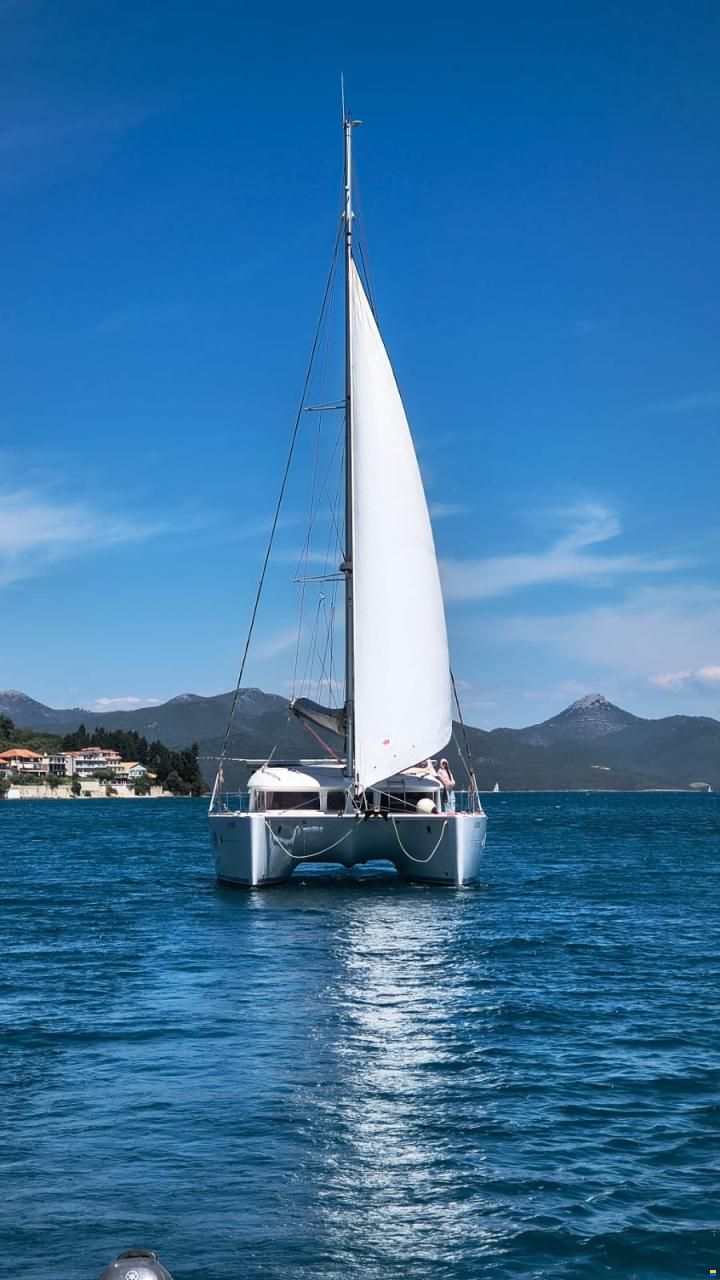 Lagoon 400