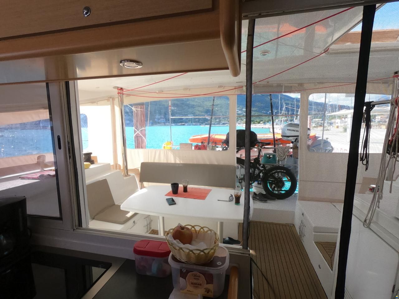 Lagoon 400