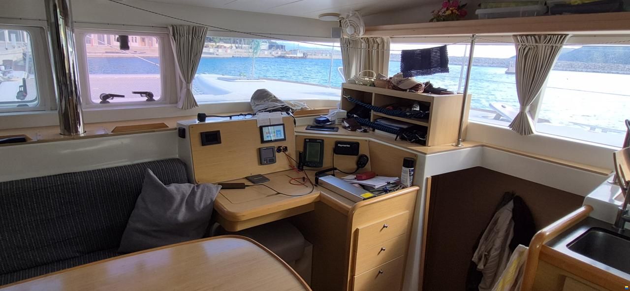 Lagoon 400