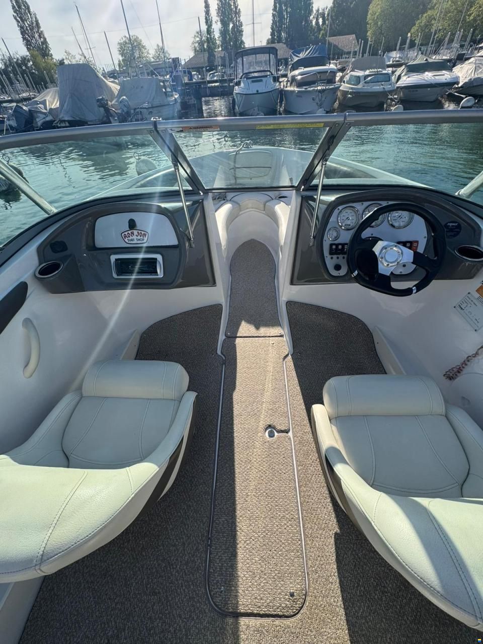 Rinker 186