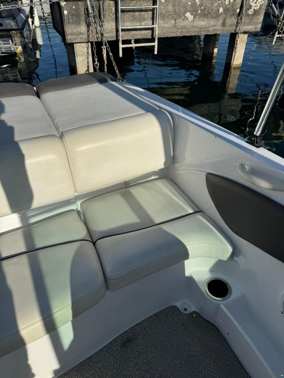 Rinker 186