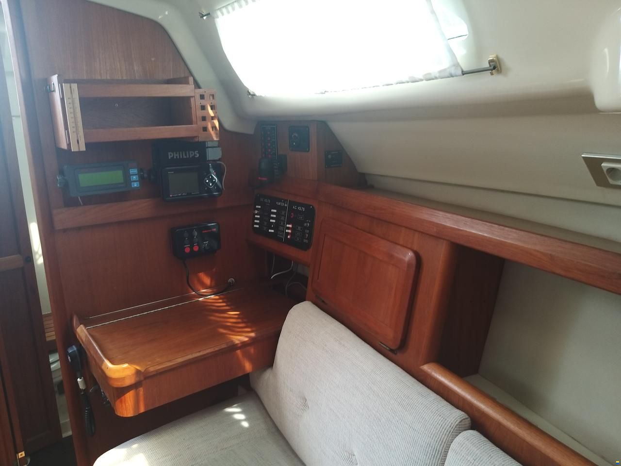 Hunter 30-2