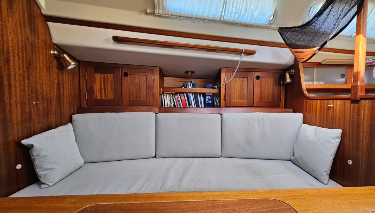 Sweden Yachts 340