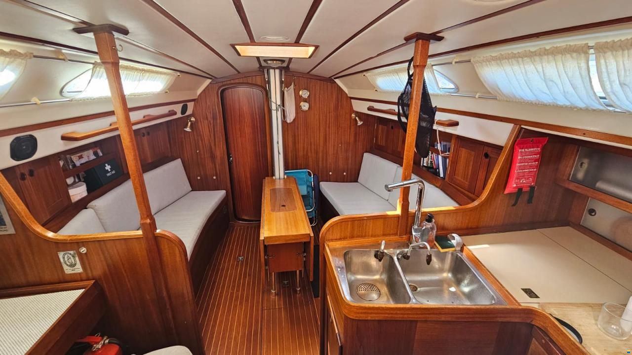 Sweden Yachts 340