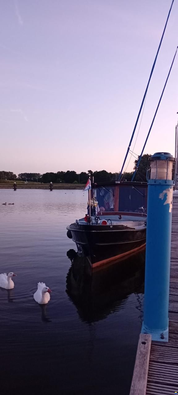 Watertaxi-Salonboot