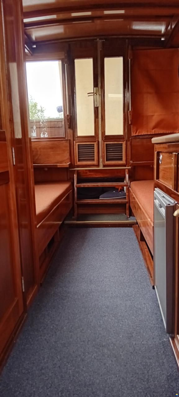 Autoboot-Salonboot-staal