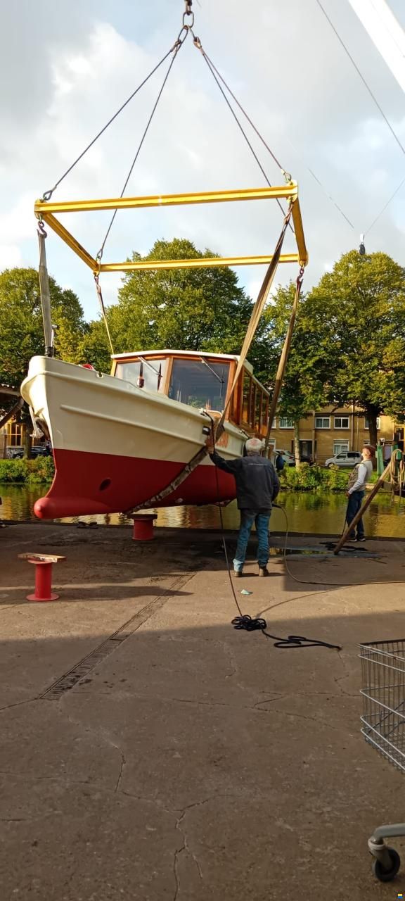 Autoboot-Salonboot-staal