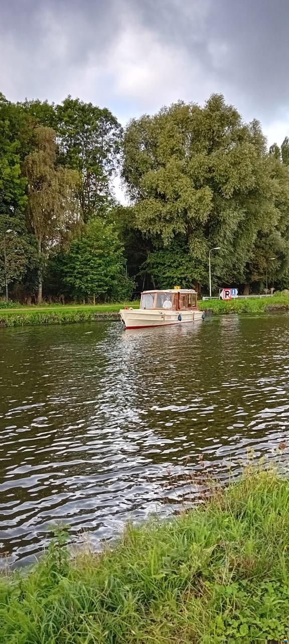 Autoboot-Salonboot-staal