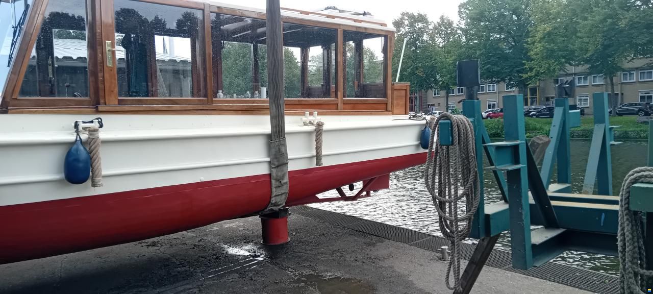 Autoboot-Salonboot-staal