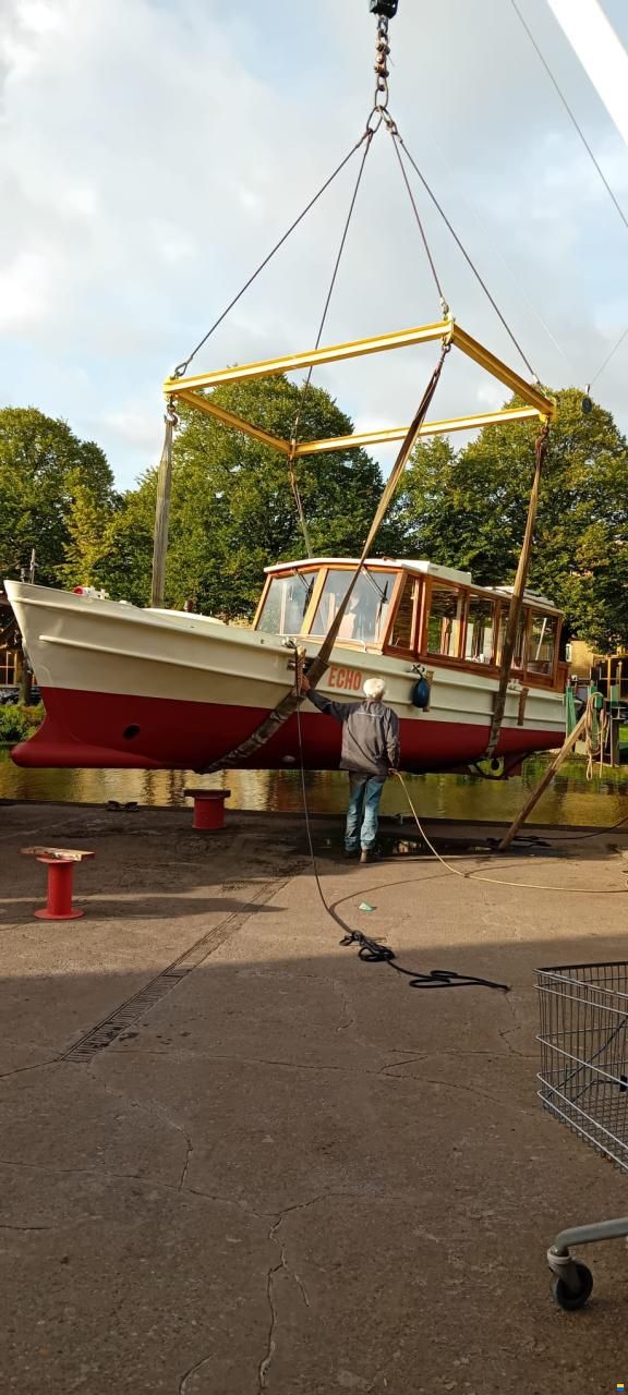 Autoboot-Salonboot-staal