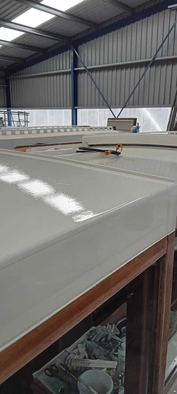 Autoboot-Salonboot-staal