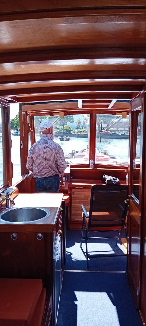 Watertaxi-Salonboot