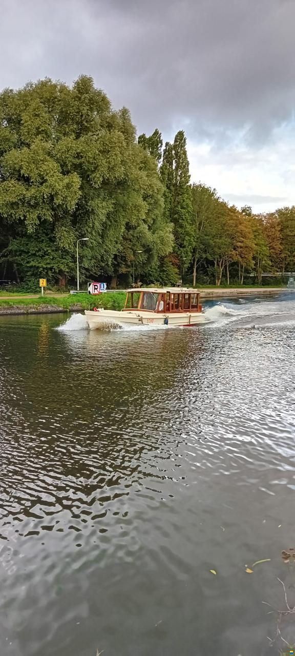 Autoboot-Salonboot-staal