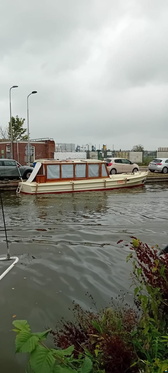 Autoboot-Salonboot-staal