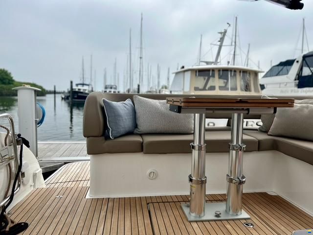 Bavaria S36HT