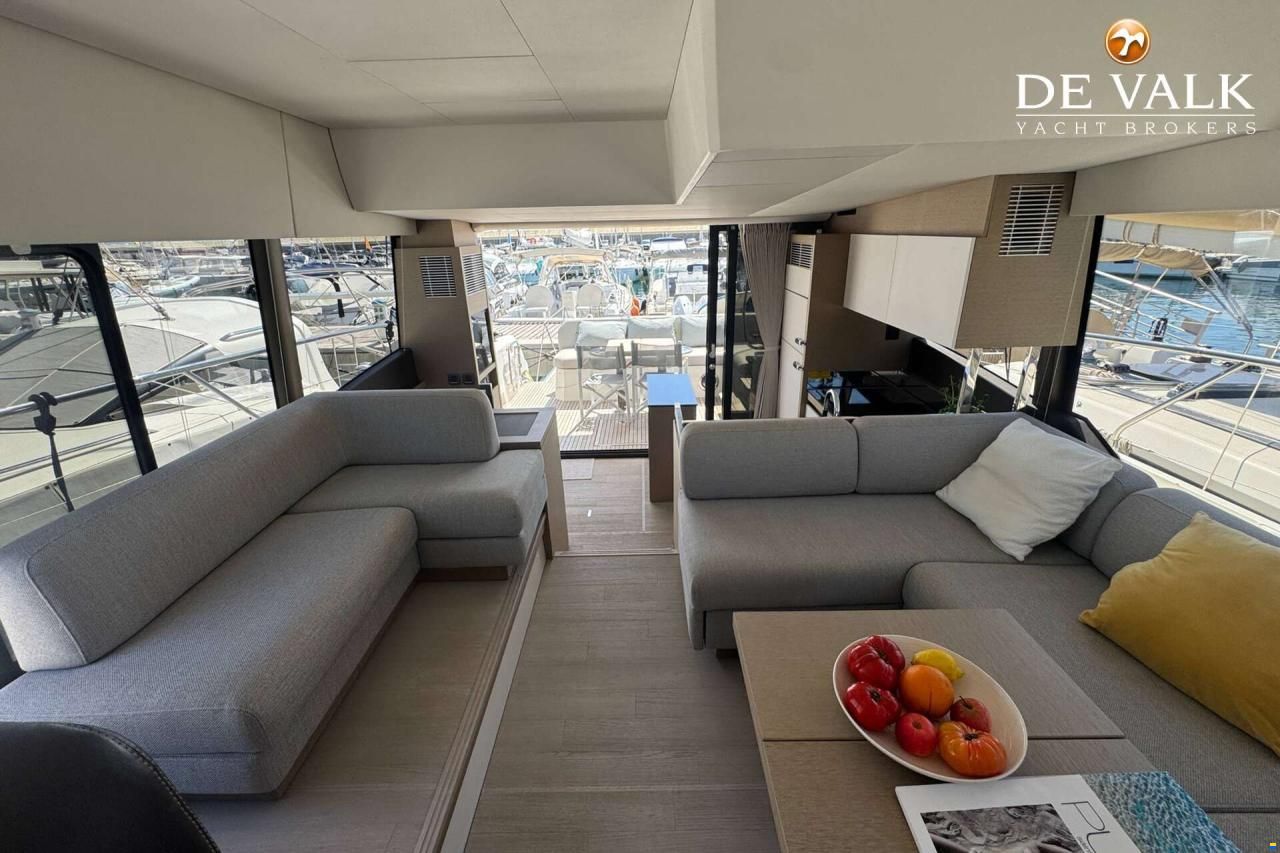 Jeanneau Prestige 50.