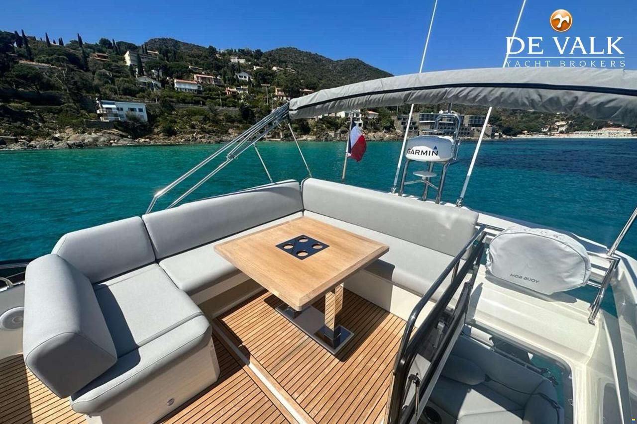 Jeanneau Prestige 50.