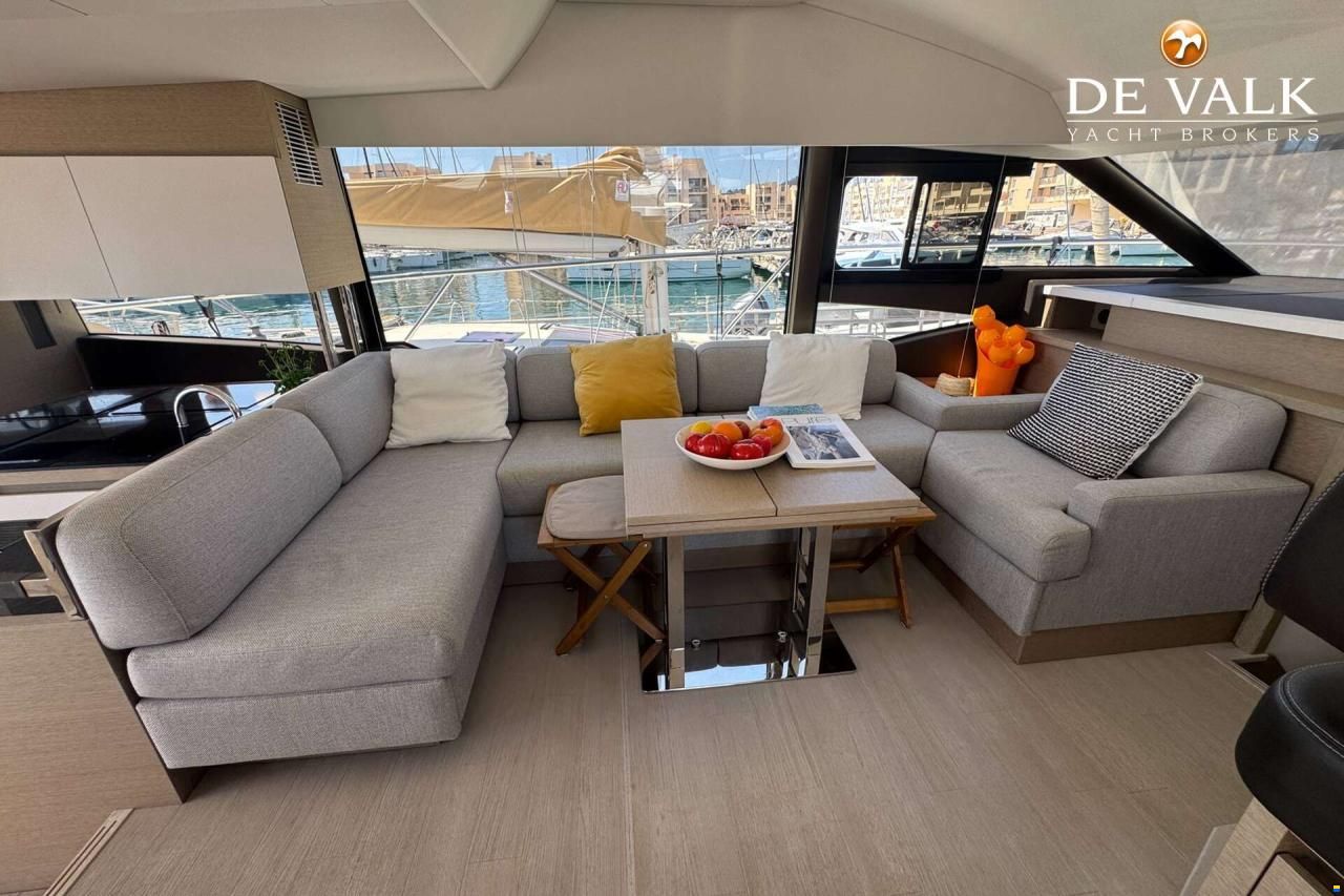 Jeanneau Prestige 50.